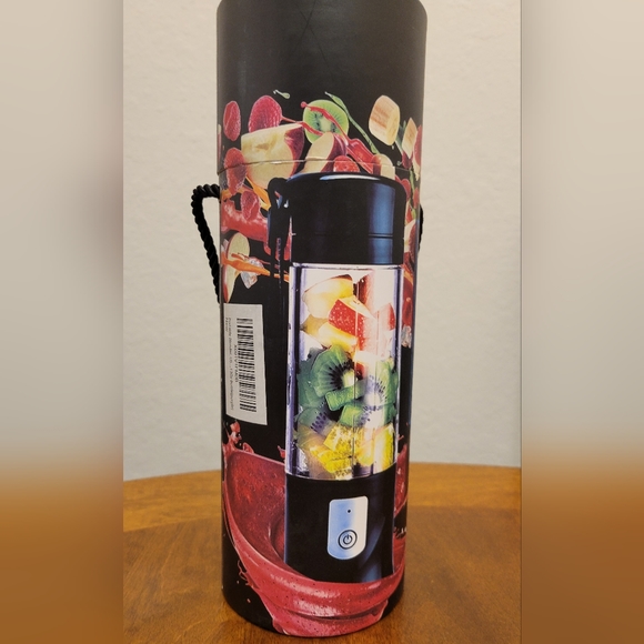 Portable Cordless Rechargeable Personal Blender - Picture 6 of 7